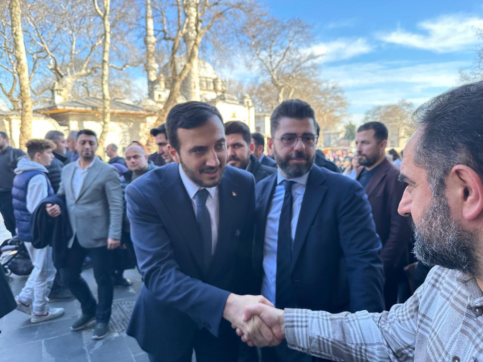 İl Başkanımız Abdullah Özdemir Eyüpsultan Camii'nde!