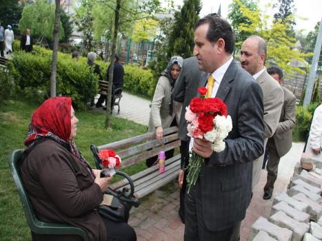 AK Kadrolar Nişanca Mahallesi’nde….